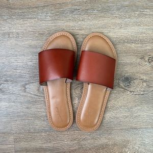 Universal Thread Goods Co. Sandals Size 6
